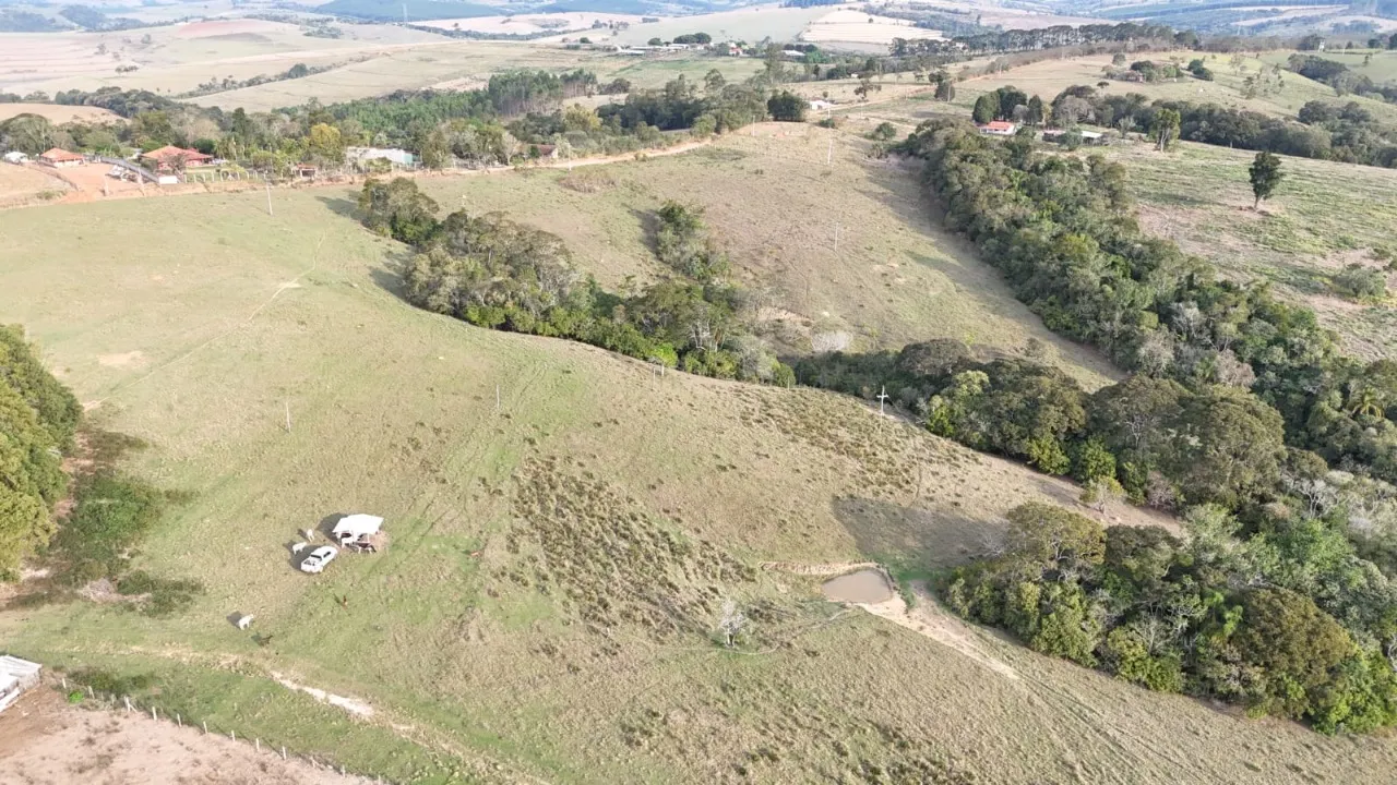 Fazenda à venda de 14 ha em São Miguel Arcanjo, SP, Brasil