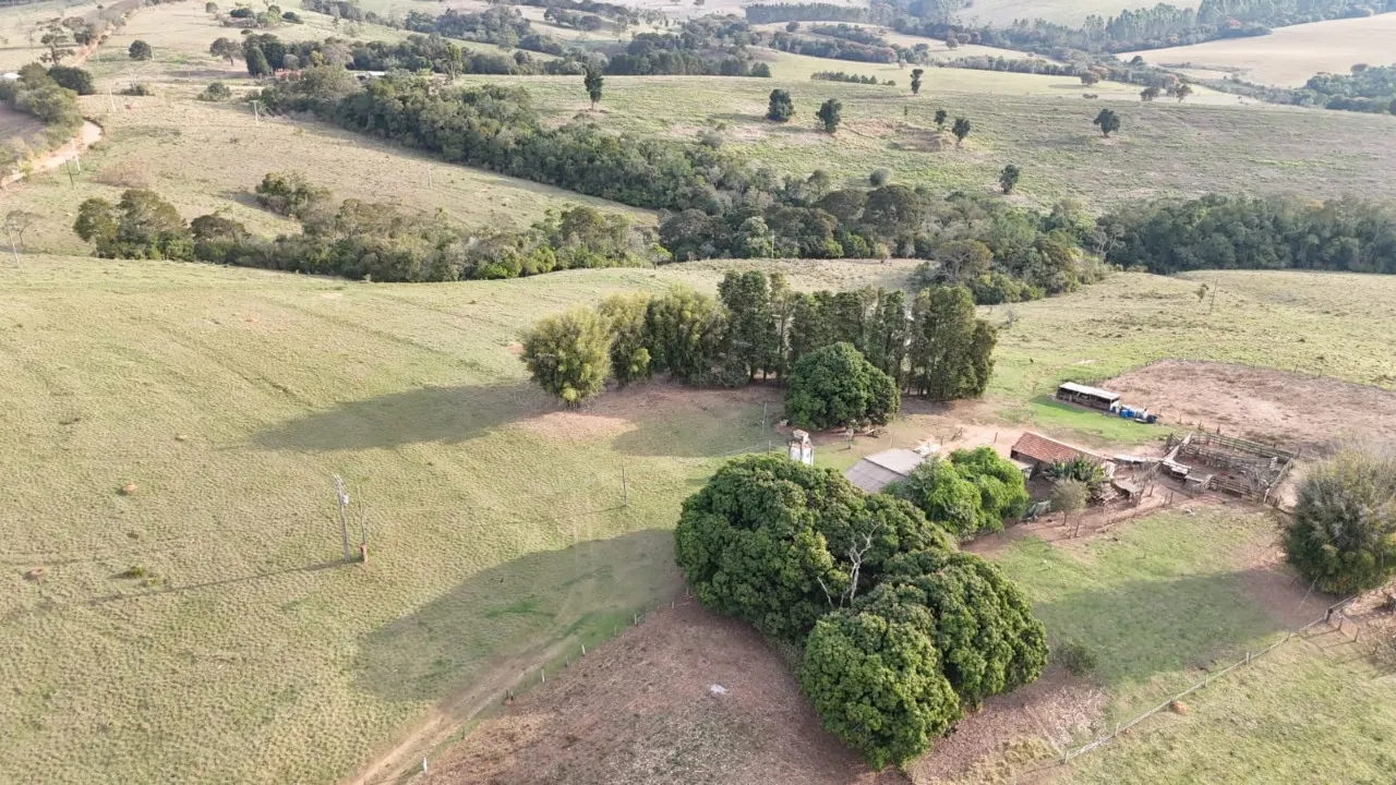 Fazenda à venda de 14 ha em São Miguel Arcanjo, SP, Brasil