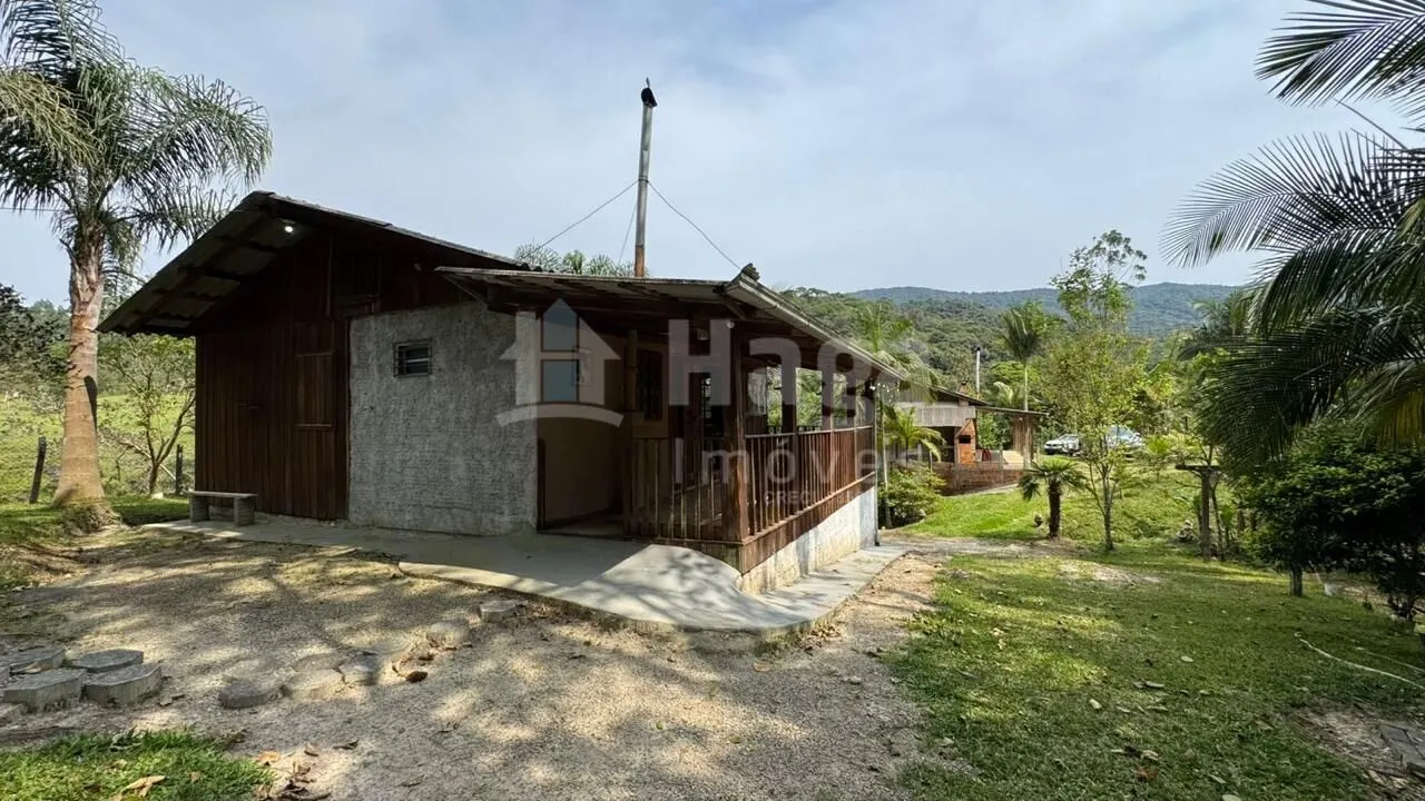 Fazenda à venda de 3.000 m² em Tijucas, SC, Brasil