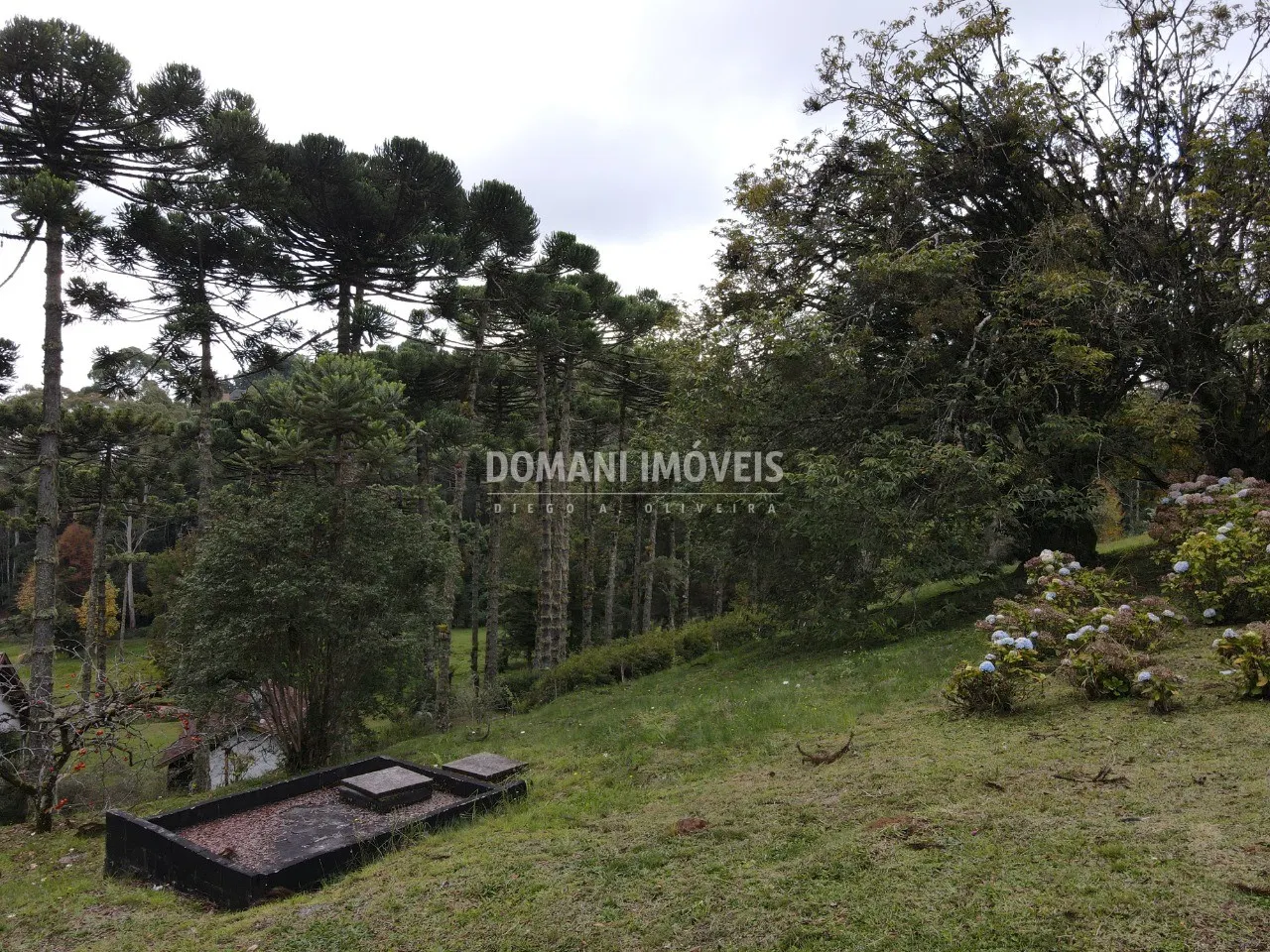 Terreno à venda de 1.300 m² em Campos do Jordão, SP, Brasil