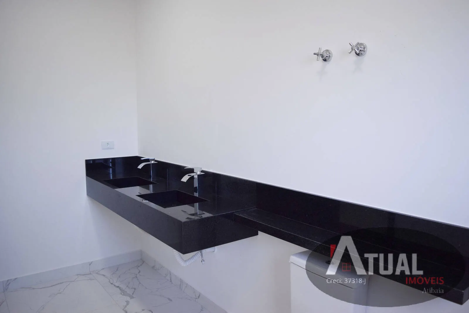 House for sale of 600 m² in Atibaia, SP, Brazil