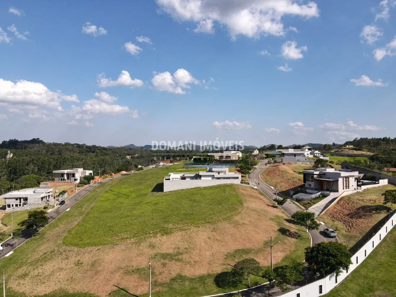Terreno à venda de 860 m² em São José dos Campos, SP, Brasil