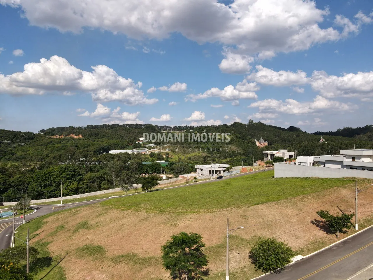 Terreno à venda de 860 m² em São José dos Campos, SP, Brasil
