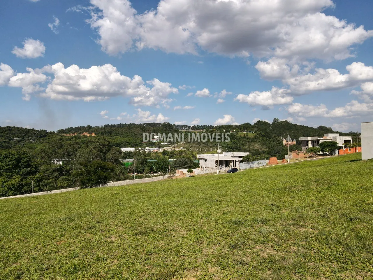 Terreno à venda de 860 m² em São José dos Campos, SP, Brasil