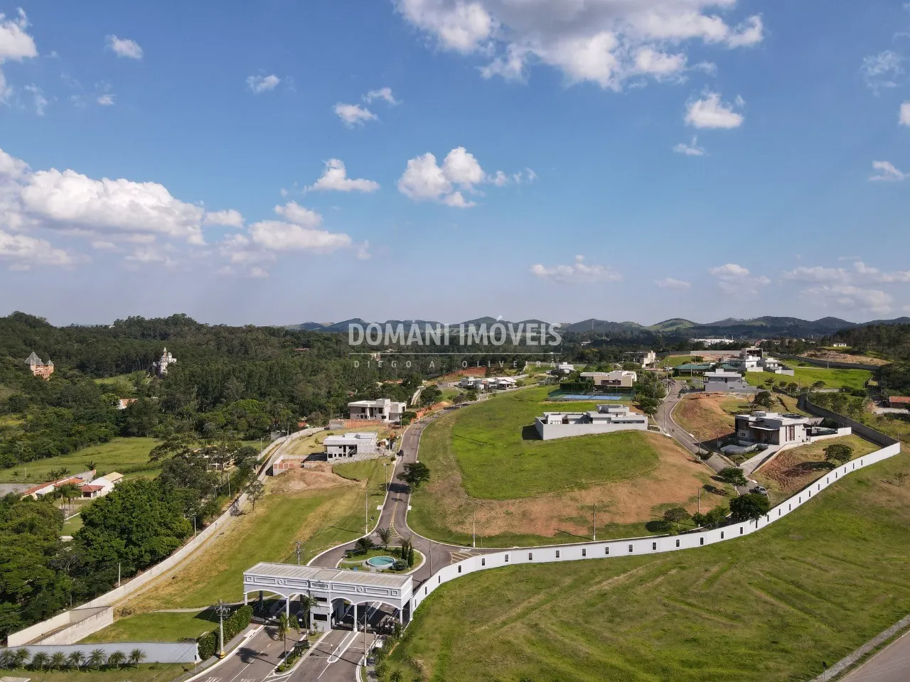 Terreno à venda de 860 m² em São José dos Campos, SP, Brasil