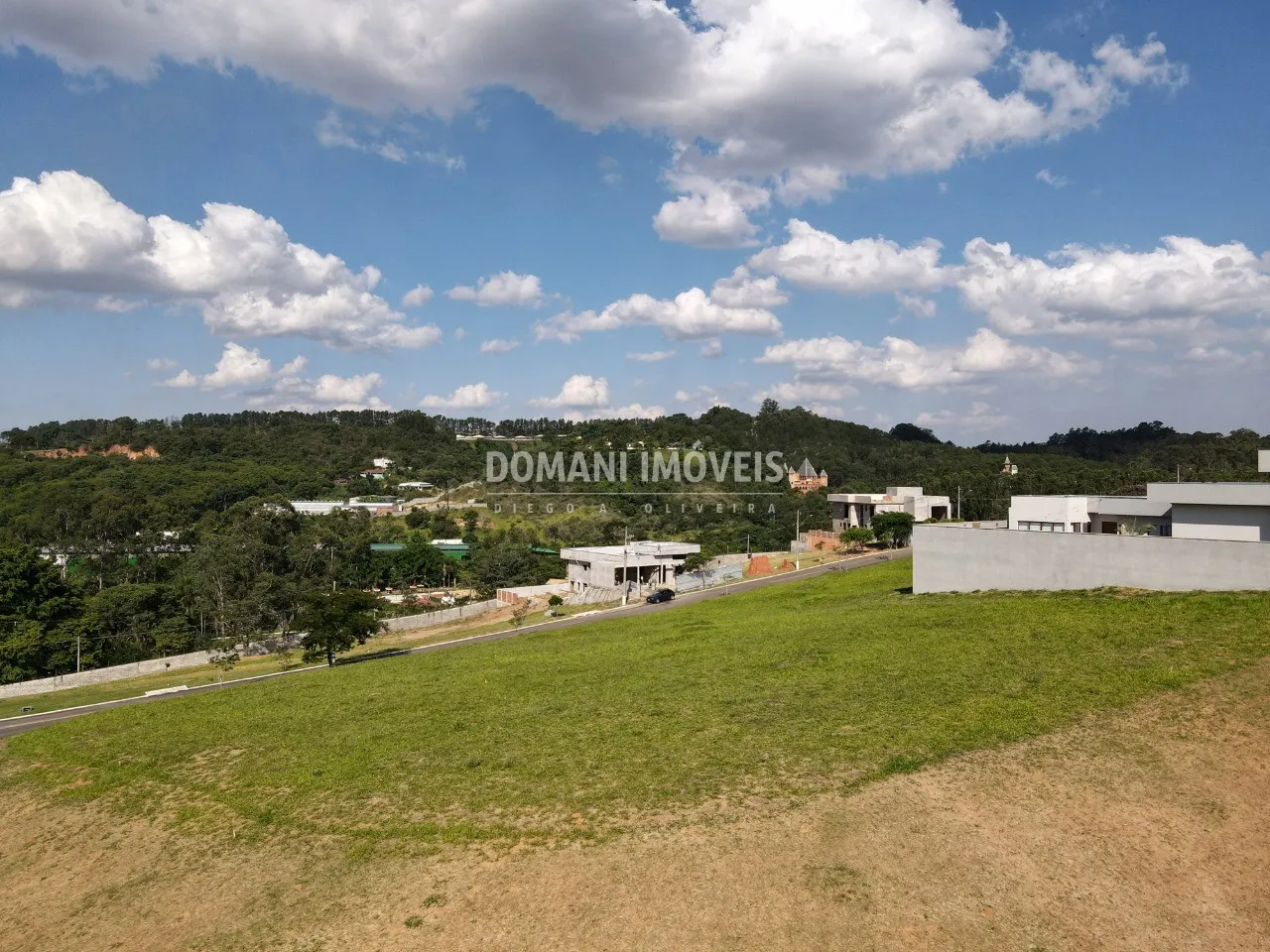 Terreno à venda de 860 m² em São José dos Campos, SP, Brasil