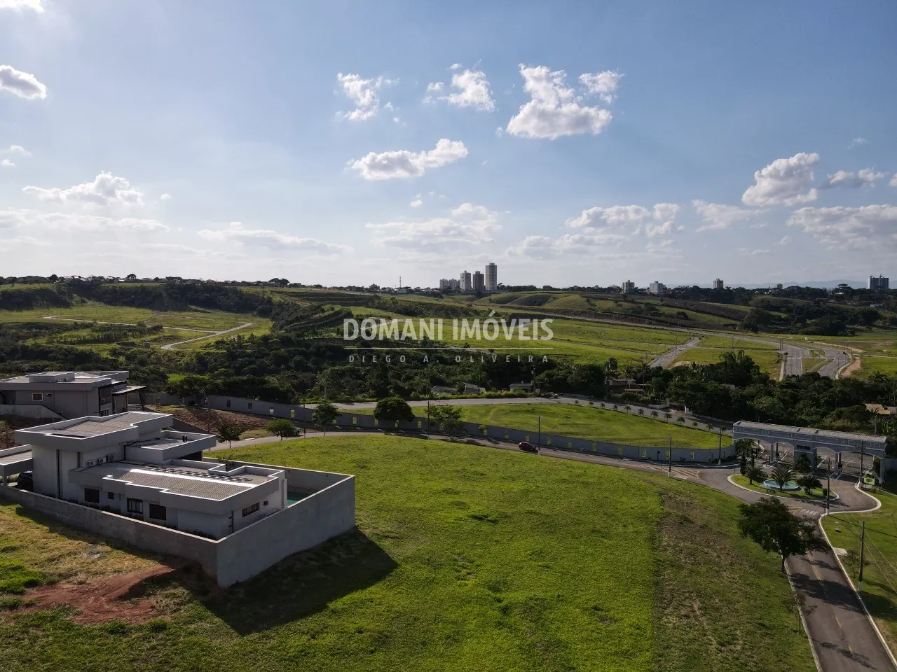 Terreno à venda de 860 m² em São José dos Campos, SP, Brasil