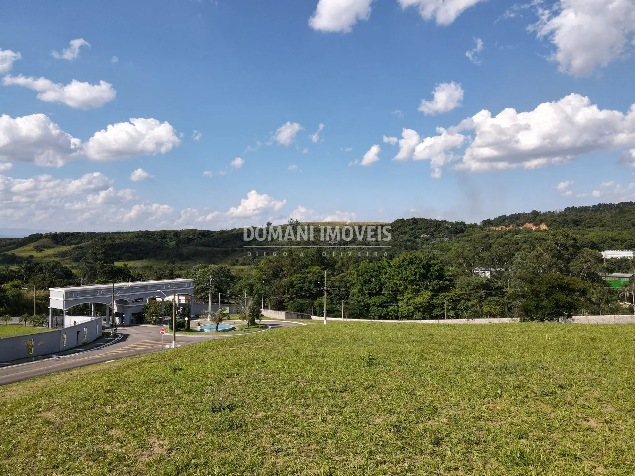 Terreno à venda de 860 m² em São José dos Campos, SP, Brasil