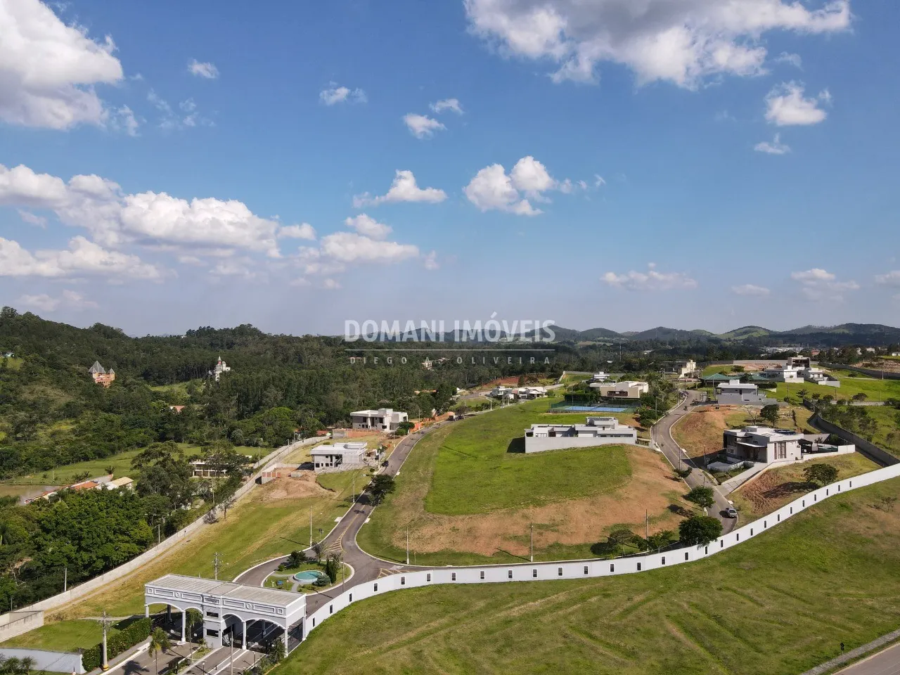Terreno à venda de 860 m² em São José dos Campos, SP, Brasil