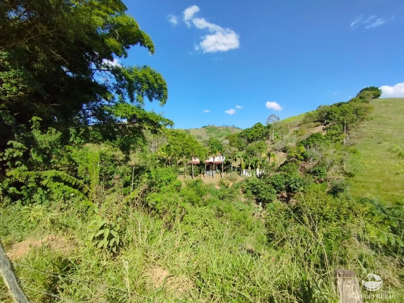 Chácara à venda de 2 ha em São José dos Campos, SP, Brasil