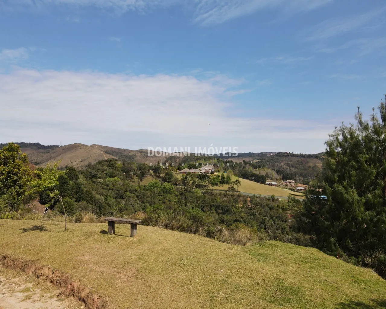 Terreno à venda de 6.650 m² em Campos do Jordão, SP, Brasil