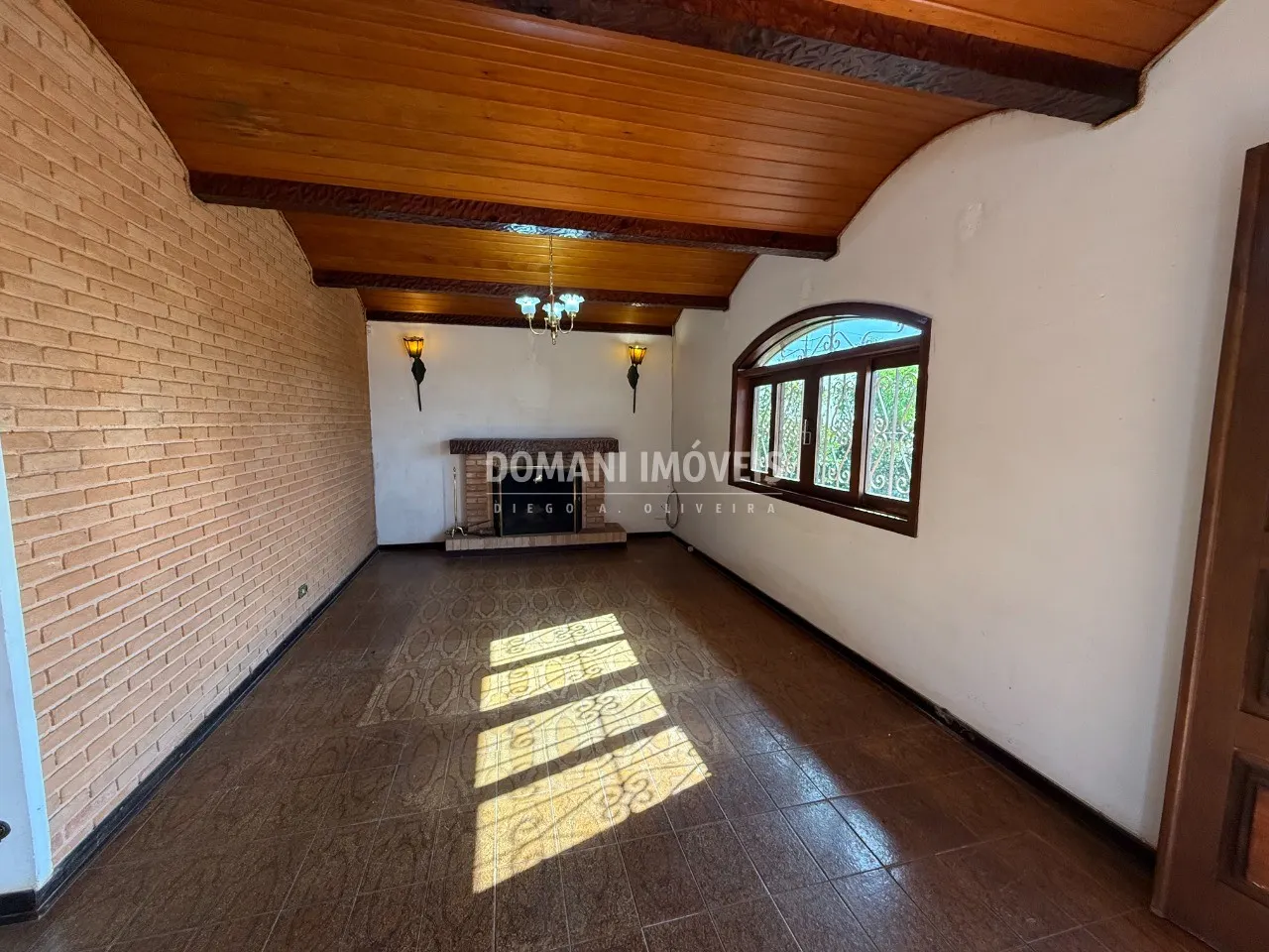 Casa à venda de 690 m² em Campos do Jordão, SP, Brasil