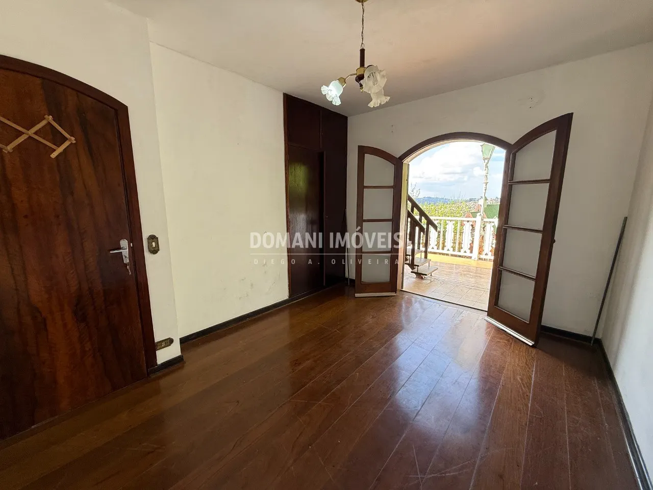Casa à venda de 690 m² em Campos do Jordão, SP, Brasil