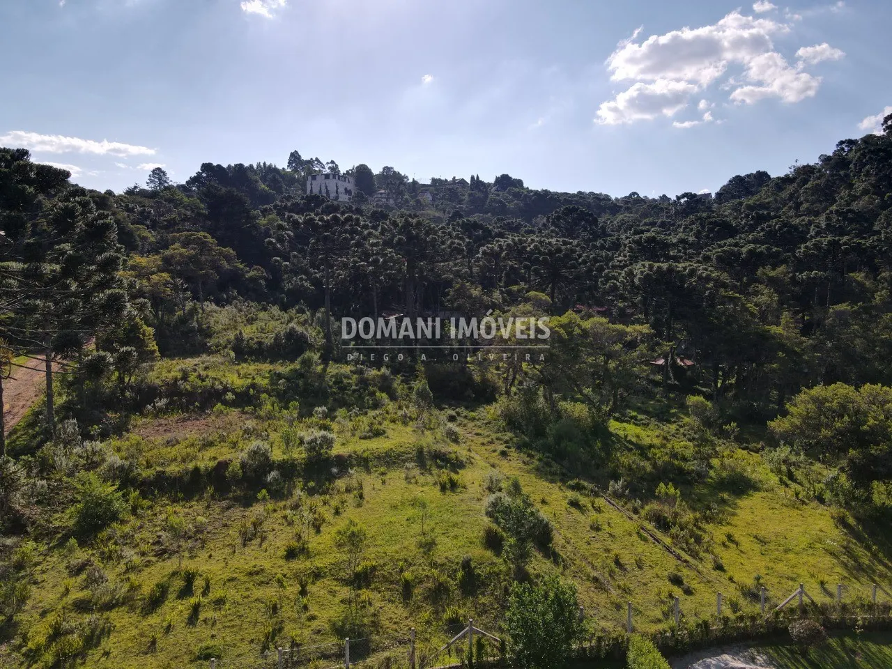 Terreno à venda de 6.080 m² em Campos do Jordão, SP, Brasil