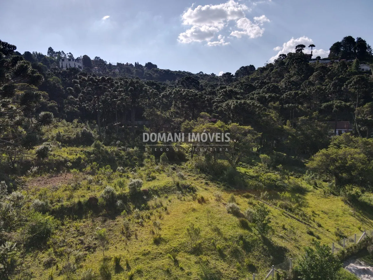 Terreno à venda de 6.080 m² em Campos do Jordão, SP, Brasil