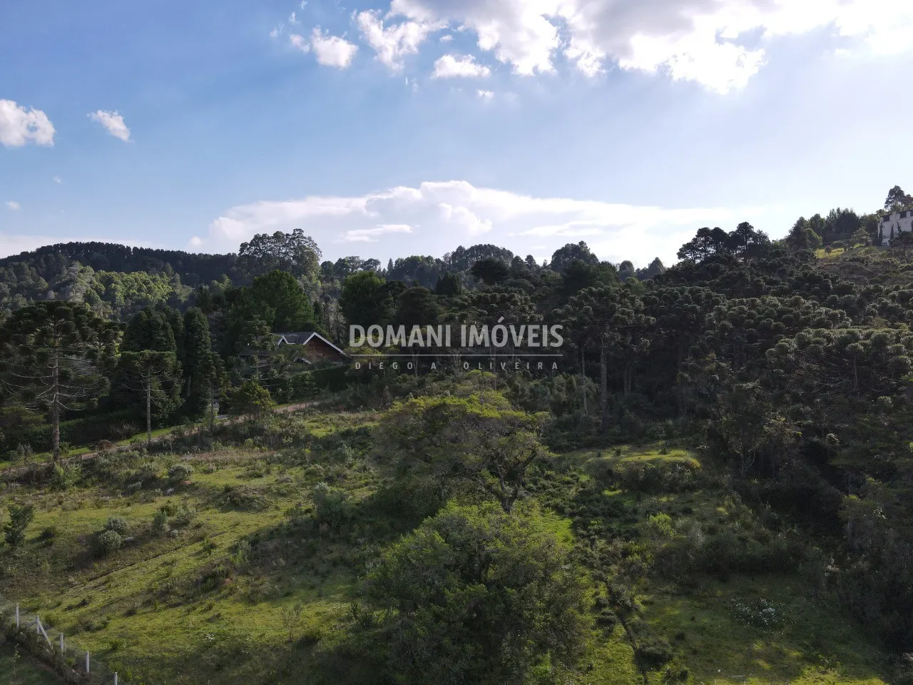 Terreno à venda de 6.080 m² em Campos do Jordão, SP, Brasil