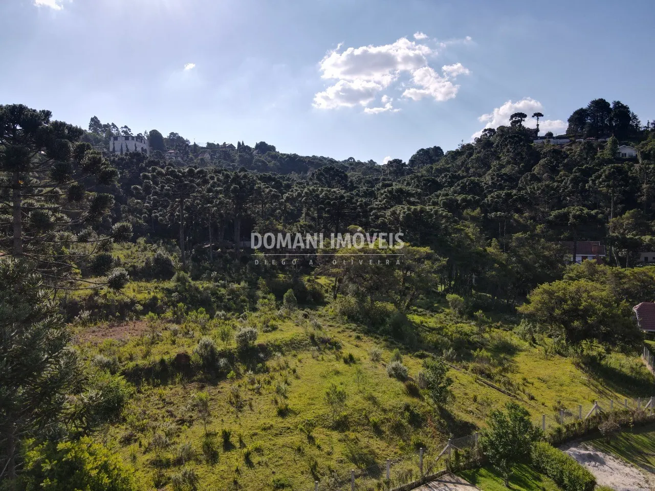 Terreno à venda de 6.080 m² em Campos do Jordão, SP, Brasil