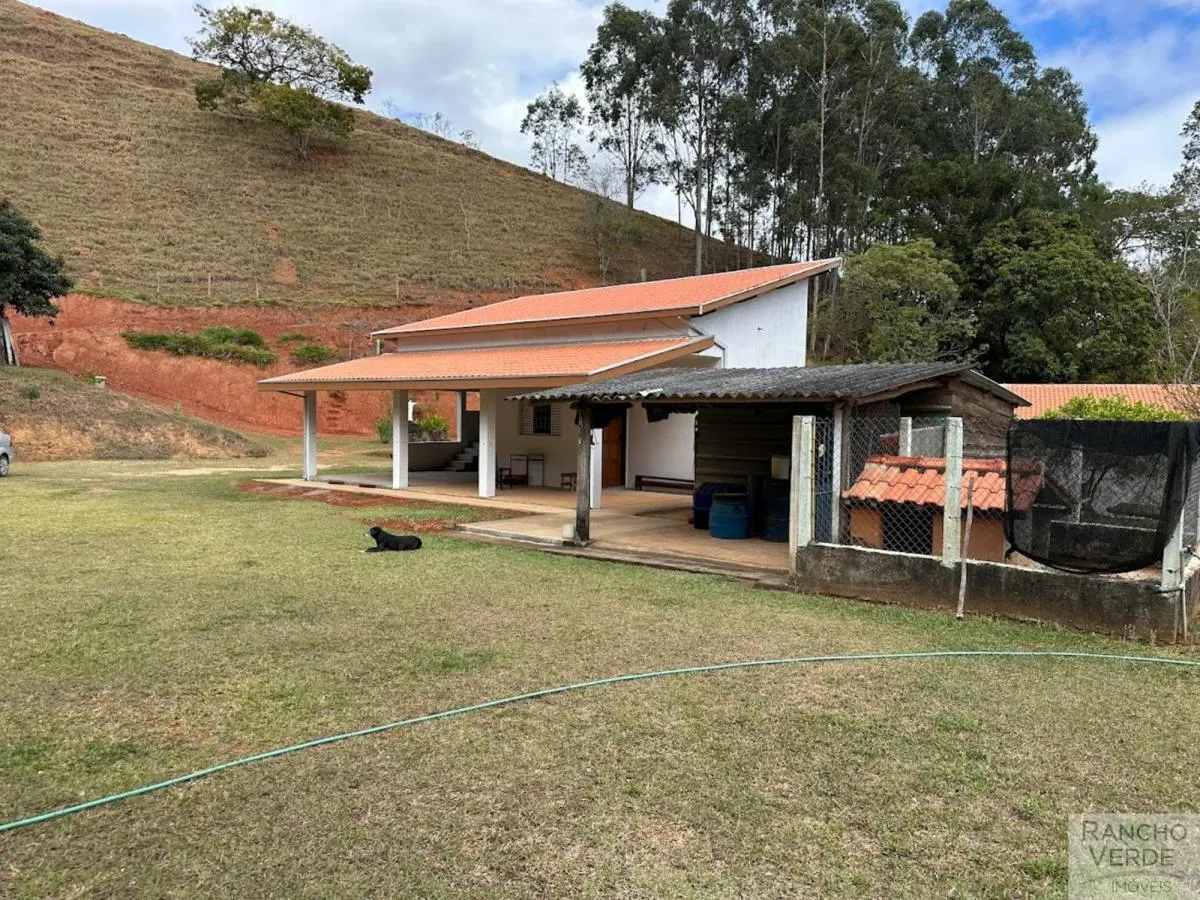 Chácara à venda de 2 ha em São José dos Campos, SP, Brasil