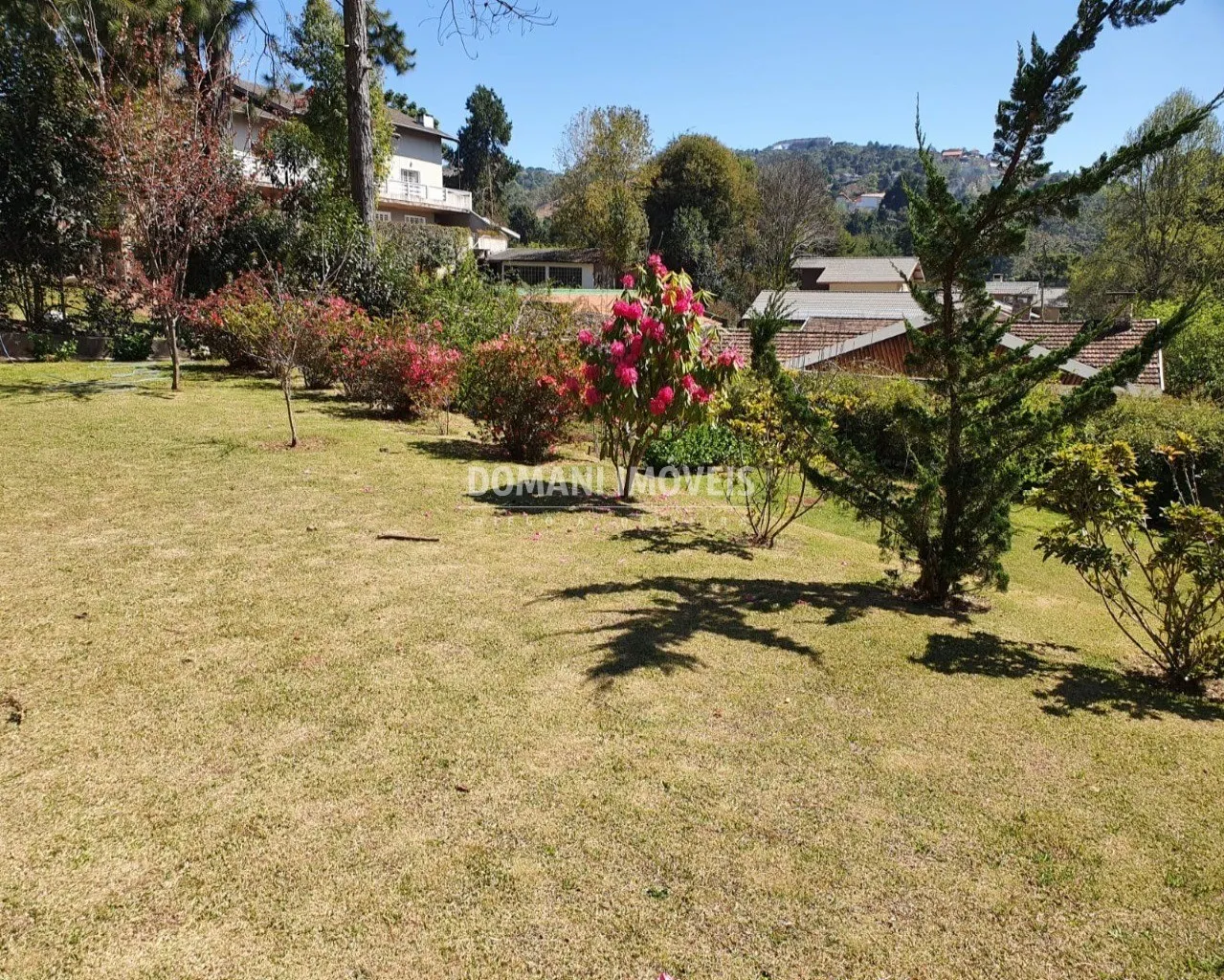 Casa à venda de 2.050 m² em Campos do Jordão, SP, Brasil