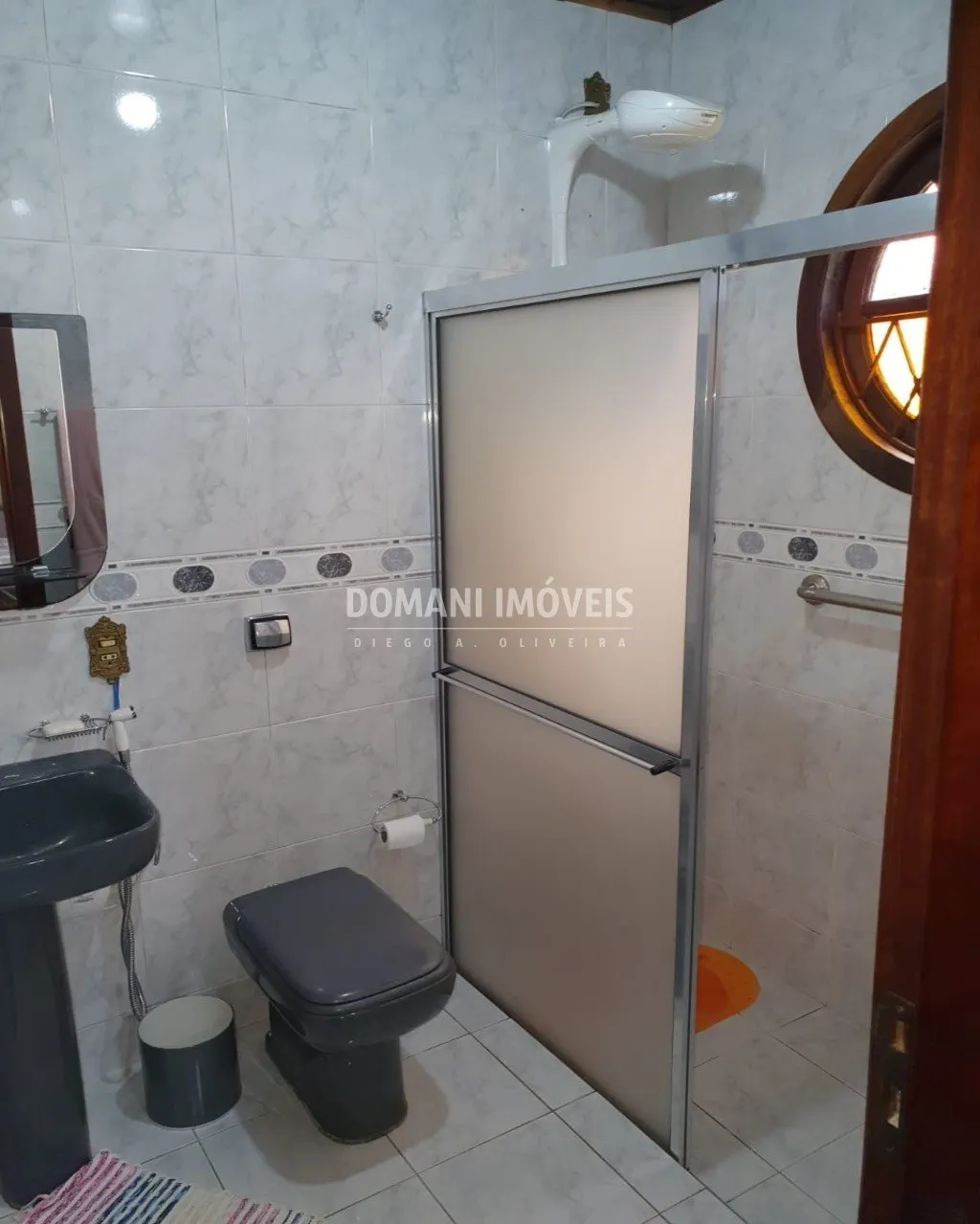 Casa à venda de 2.050 m² em Campos do Jordão, SP, Brasil