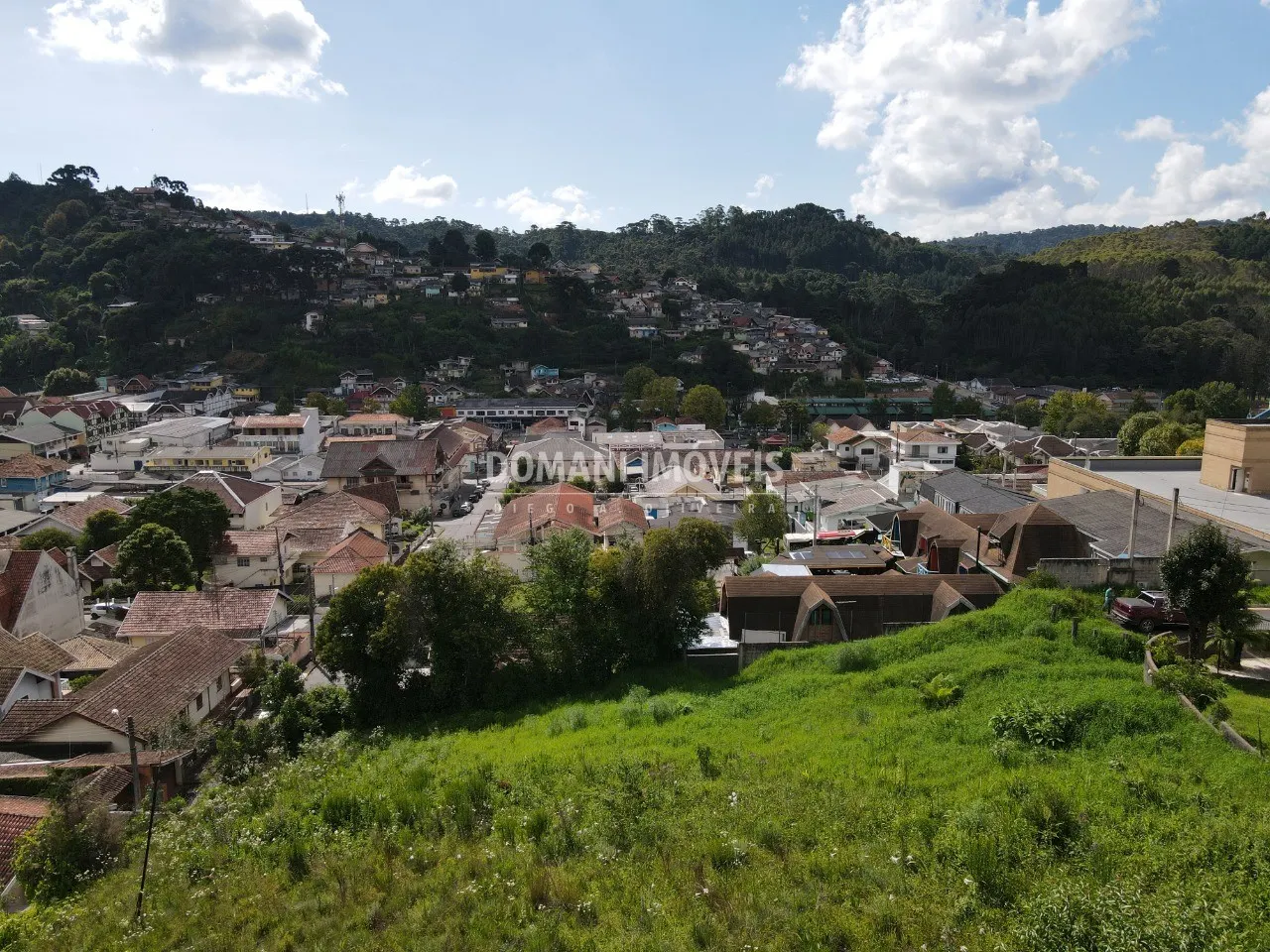 Terreno à venda de 1.350 m² em Campos do Jordão, SP, Brasil
