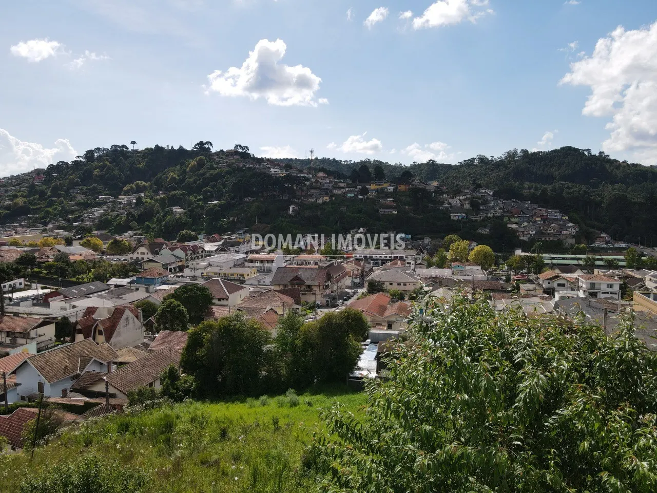 Terreno à venda de 1.350 m² em Campos do Jordão, SP, Brasil