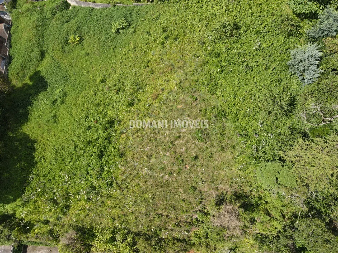 Terreno à venda de 1.350 m² em Campos do Jordão, SP, Brasil