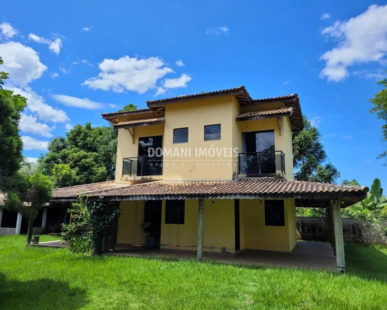 Casa à venda de 1.210 m² em Pindamonhangaba, SP, Brasil