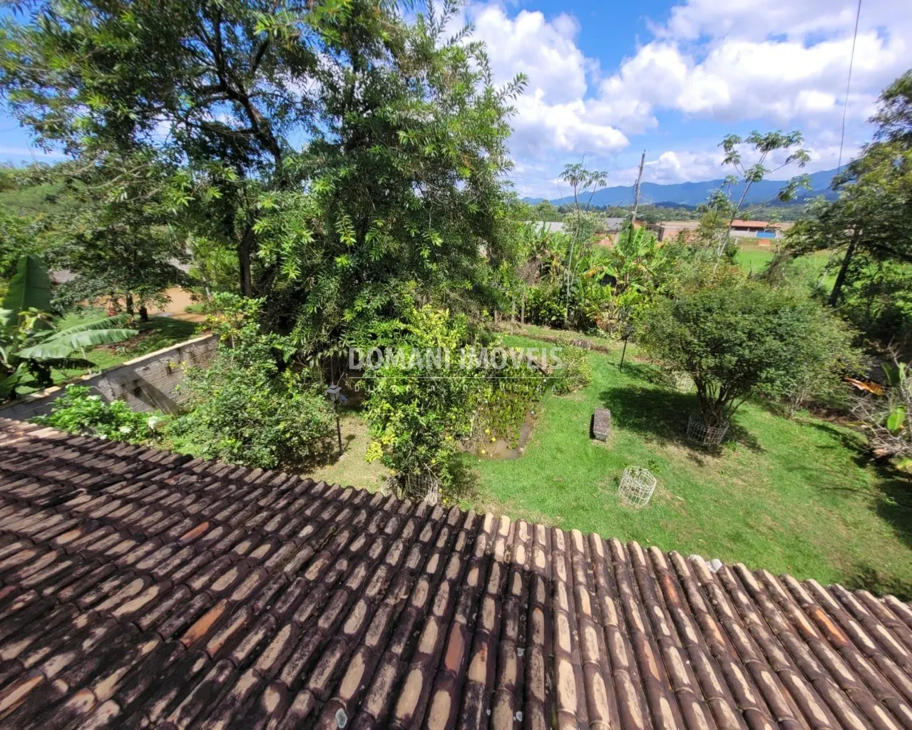Casa à venda de 1.210 m² em Pindamonhangaba, SP, Brasil
