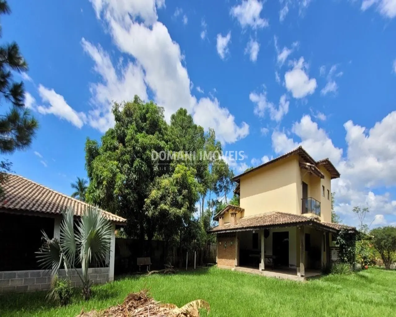Casa à venda de 1.210 m² em Pindamonhangaba, SP, Brasil
