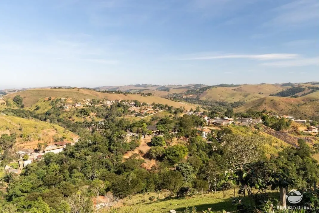 Country home for sale of 2,670 m² in São José dos Campos, SP, Brazil