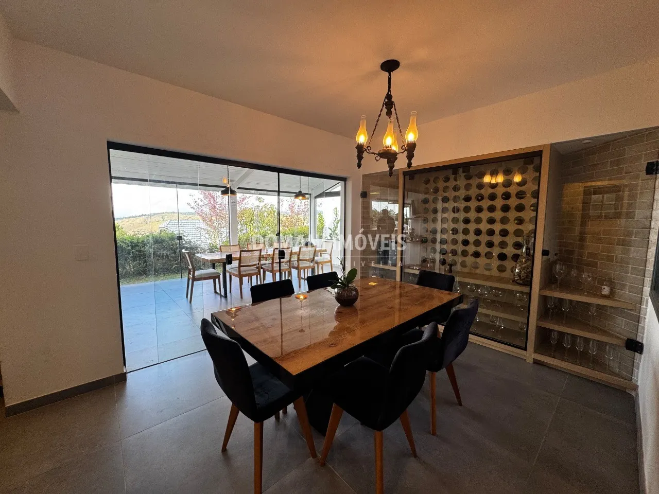 Casa à venda de 1.430 m² em Campos do Jordão, SP, Brasil