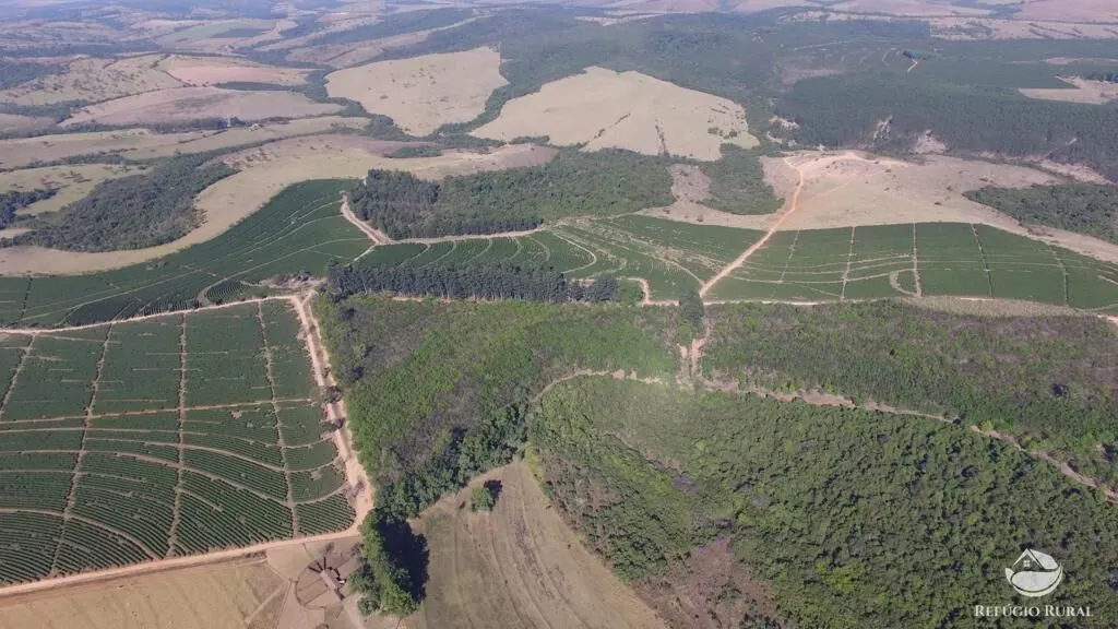 Farm for sale of 12,479 acres in Ibiá, MG, Brazil