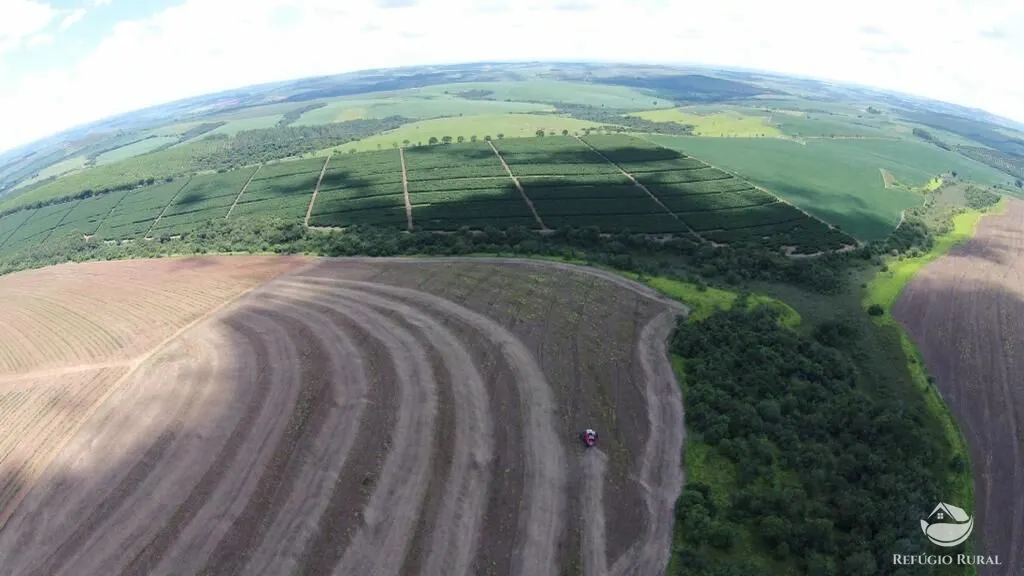 Farm for sale of 12,479 acres in Ibiá, MG, Brazil