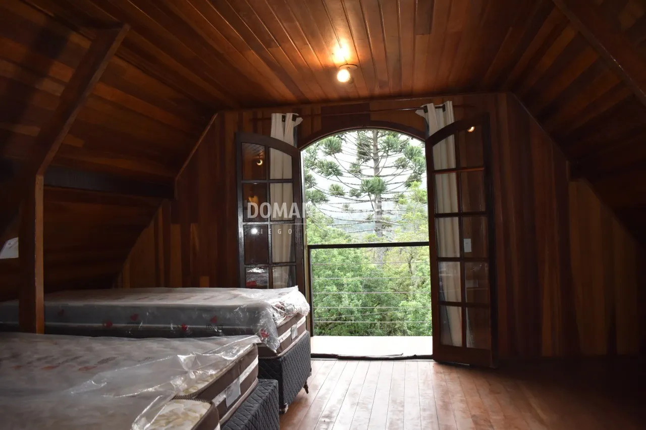 Casa à venda e para Alugar de 1.450 m² em Campos do Jordão, SP, Brasil