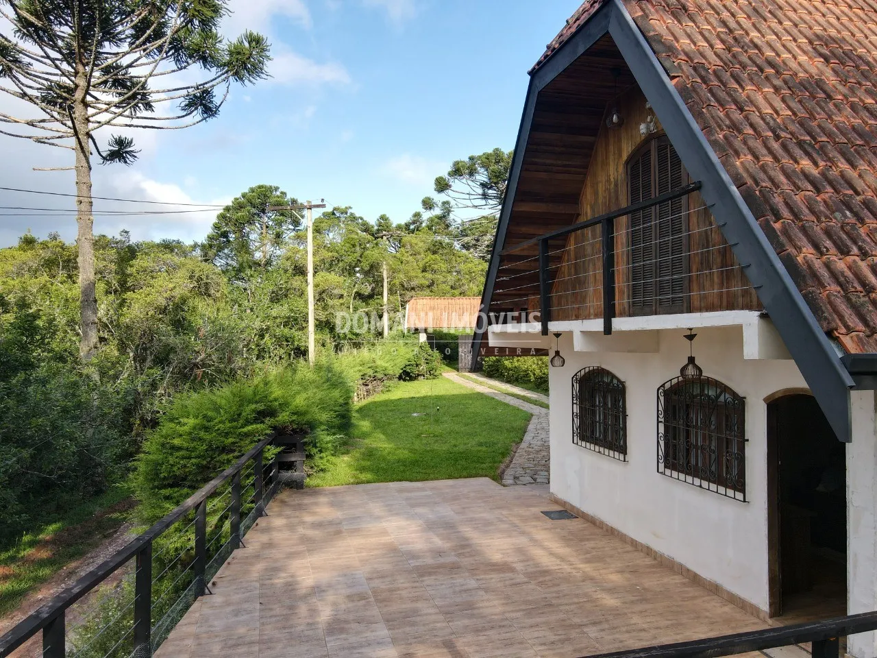 Casa à venda e para Alugar de 1.450 m² em Campos do Jordão, SP, Brasil