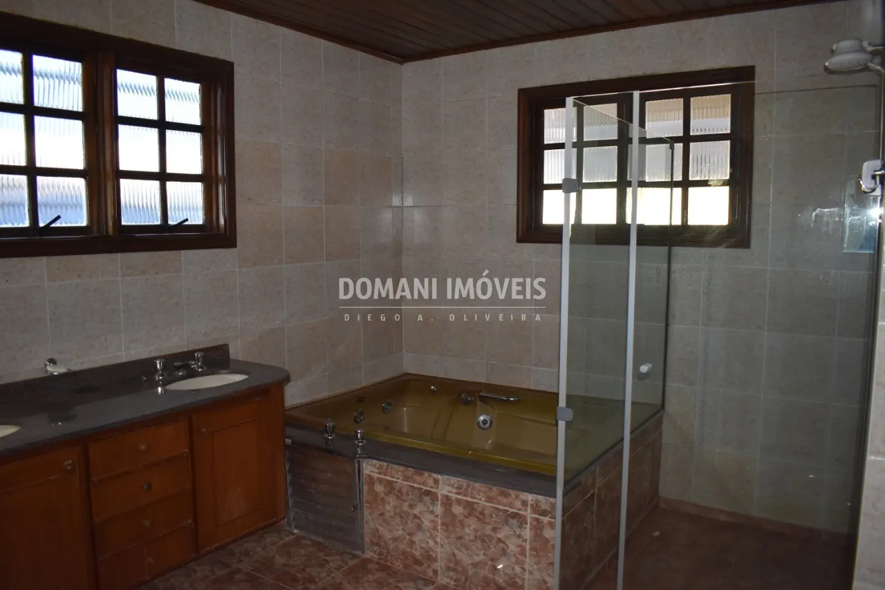 Casa à venda de 370 m² em Campos do Jordão, SP, Brasil
