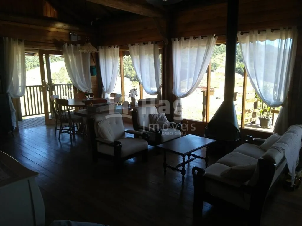 Casa à venda de 190 m² em Tijucas, SC, Brasil