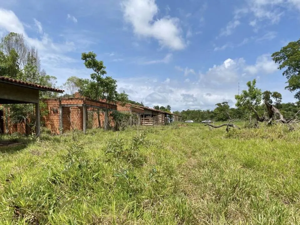 Terreno à venda de 4 ha em Águas de Santa Bárbara, SP, Brasil