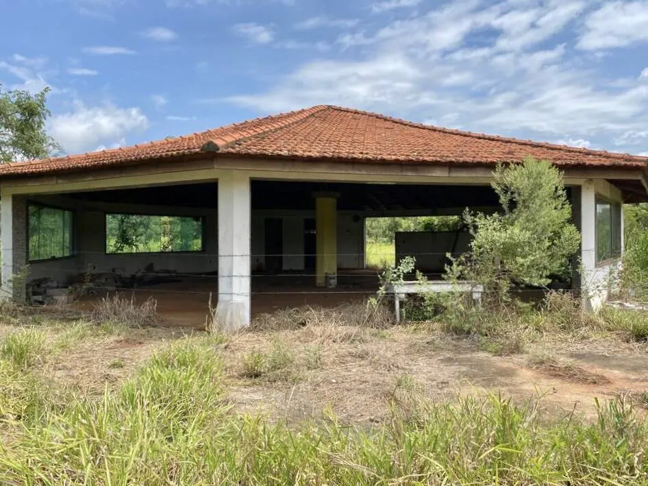 Terreno à venda de 4 ha em Águas de Santa Bárbara, SP, Brasil