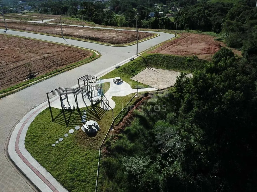 Terreno à venda de 280 m² em Brusque, SC, Brasil