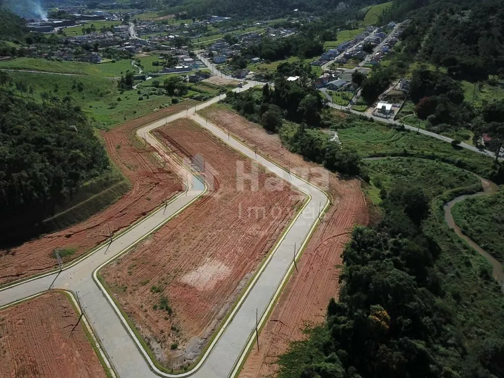 Terreno à venda de 280 m² em Brusque, SC, Brasil