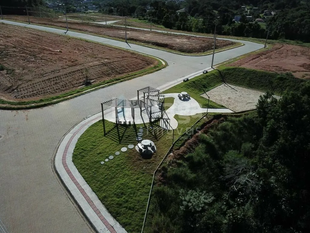 Terreno à venda de 280 m² em Brusque, SC, Brasil