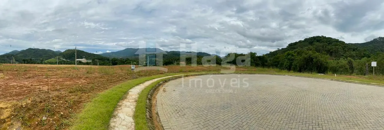 Terreno à venda de 280 m² em Brusque, SC, Brasil