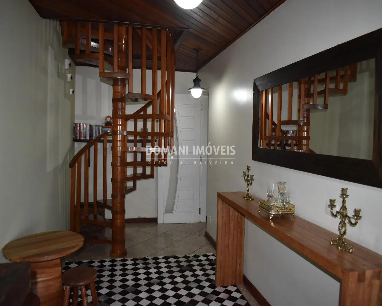 Casa à venda de 250 m² em Campos do Jordão, SP, Brasil