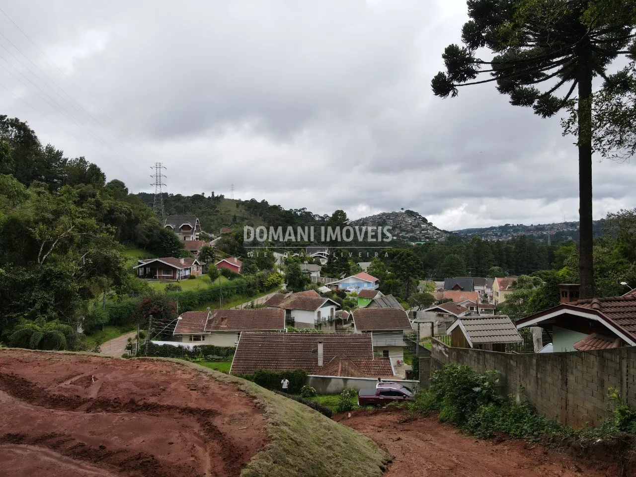 Terreno à venda de 965 m² em Campos do Jordão, SP, Brasil