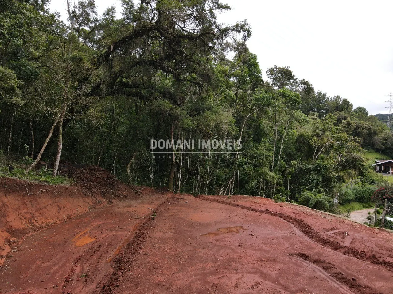 Terreno à venda de 965 m² em Campos do Jordão, SP, Brasil