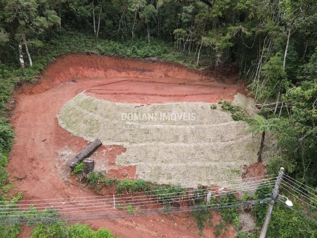 Terreno à venda de 965 m² em Campos do Jordão, SP, Brasil