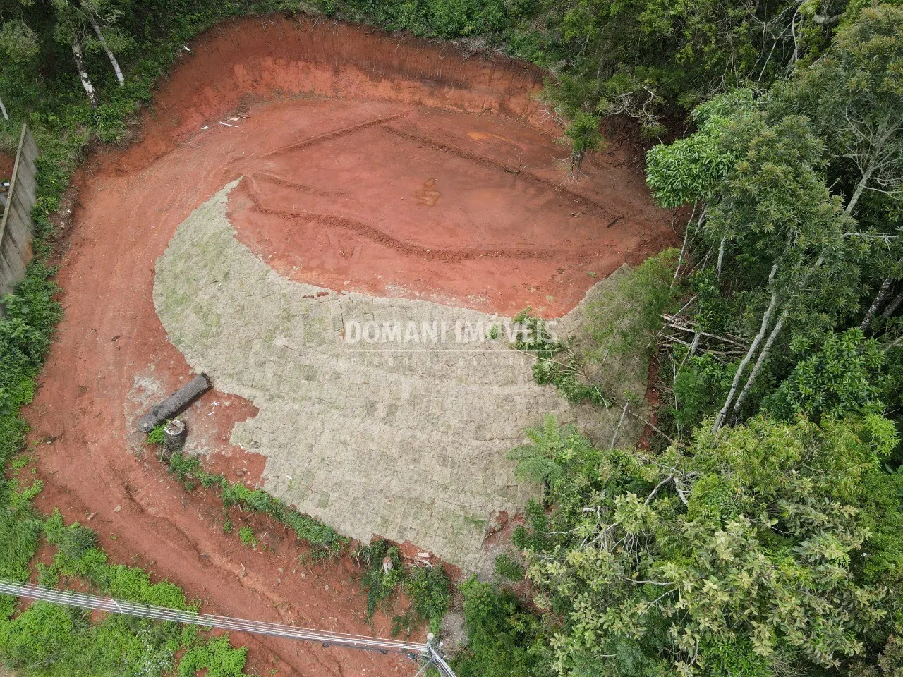 Terreno à venda de 965 m² em Campos do Jordão, SP, Brasil