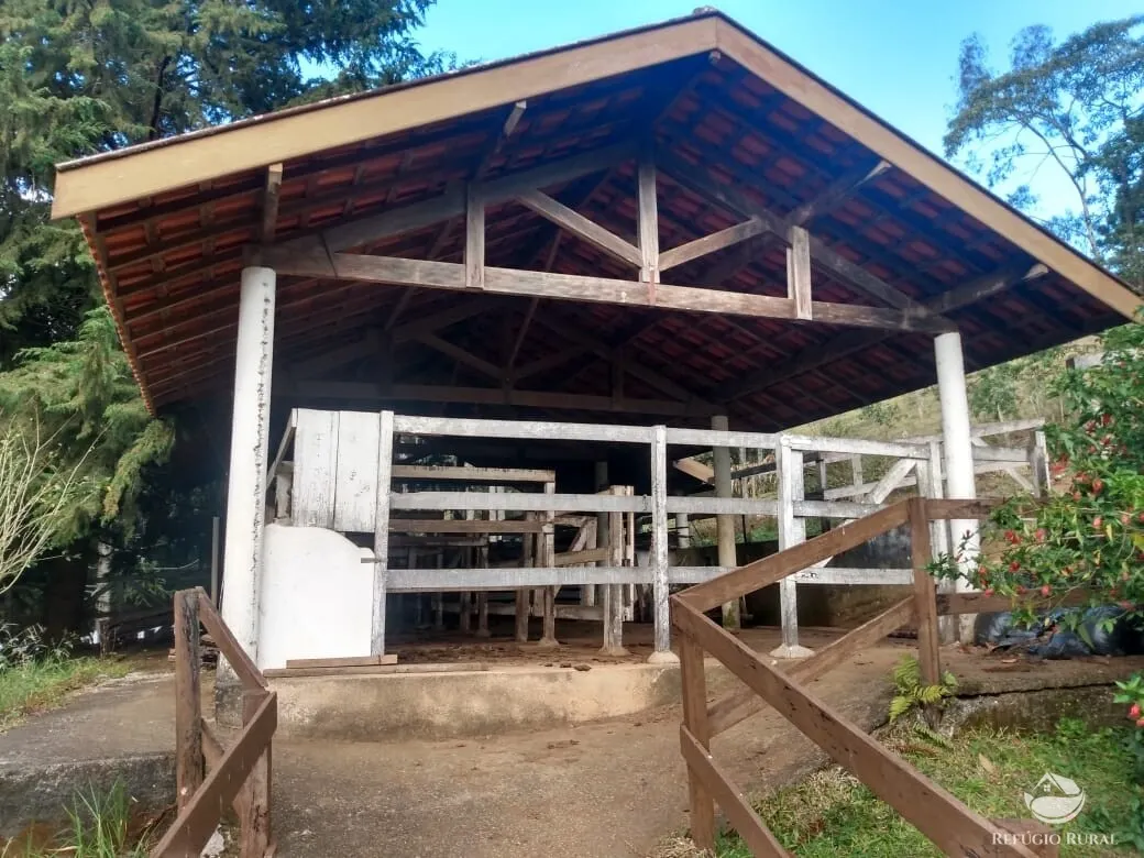 Sítio à venda de 5 ha em Sapucaí-Mirim, MG, Brasil